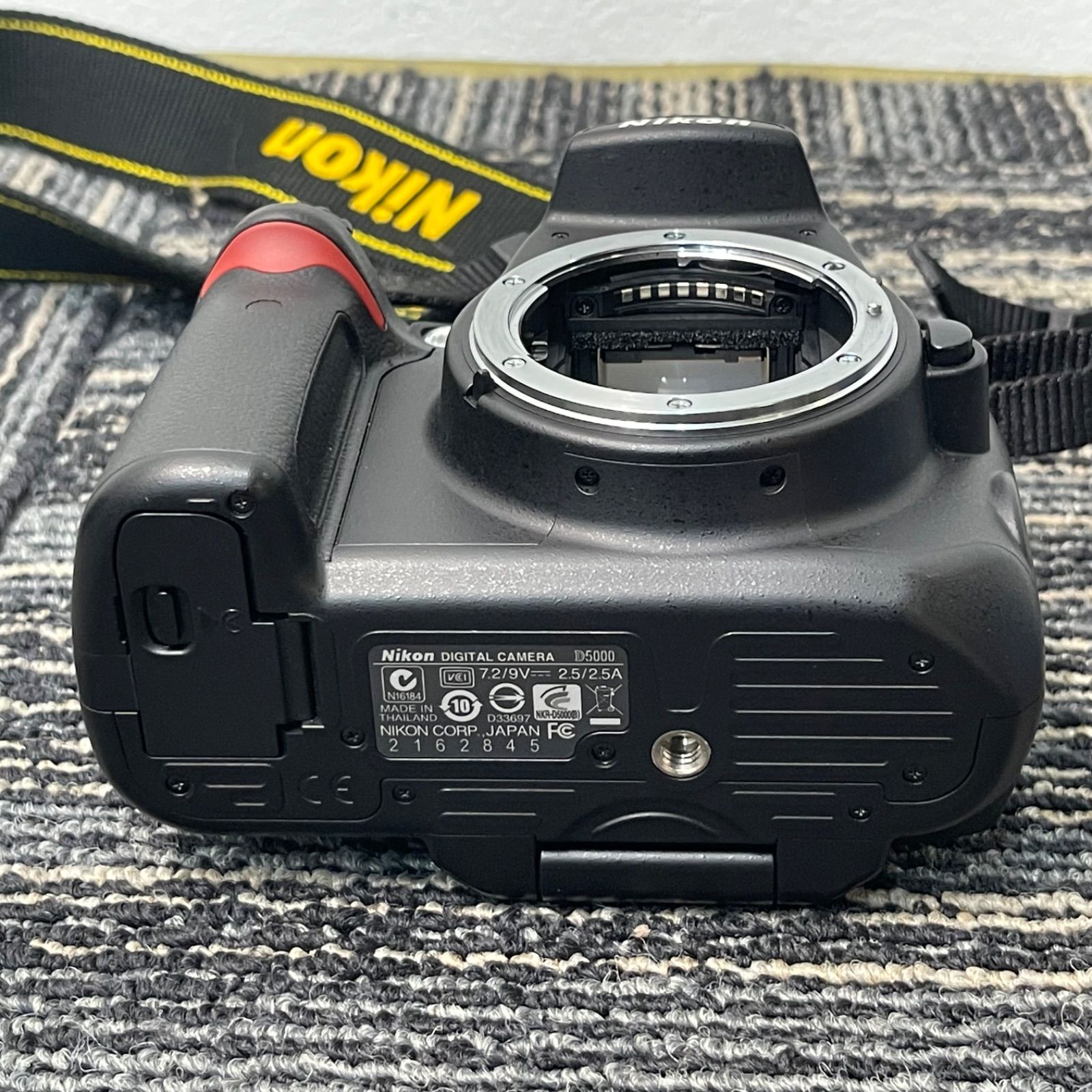 Nikon D5000 デジタル一眼レフカメラ レンズ2本付き