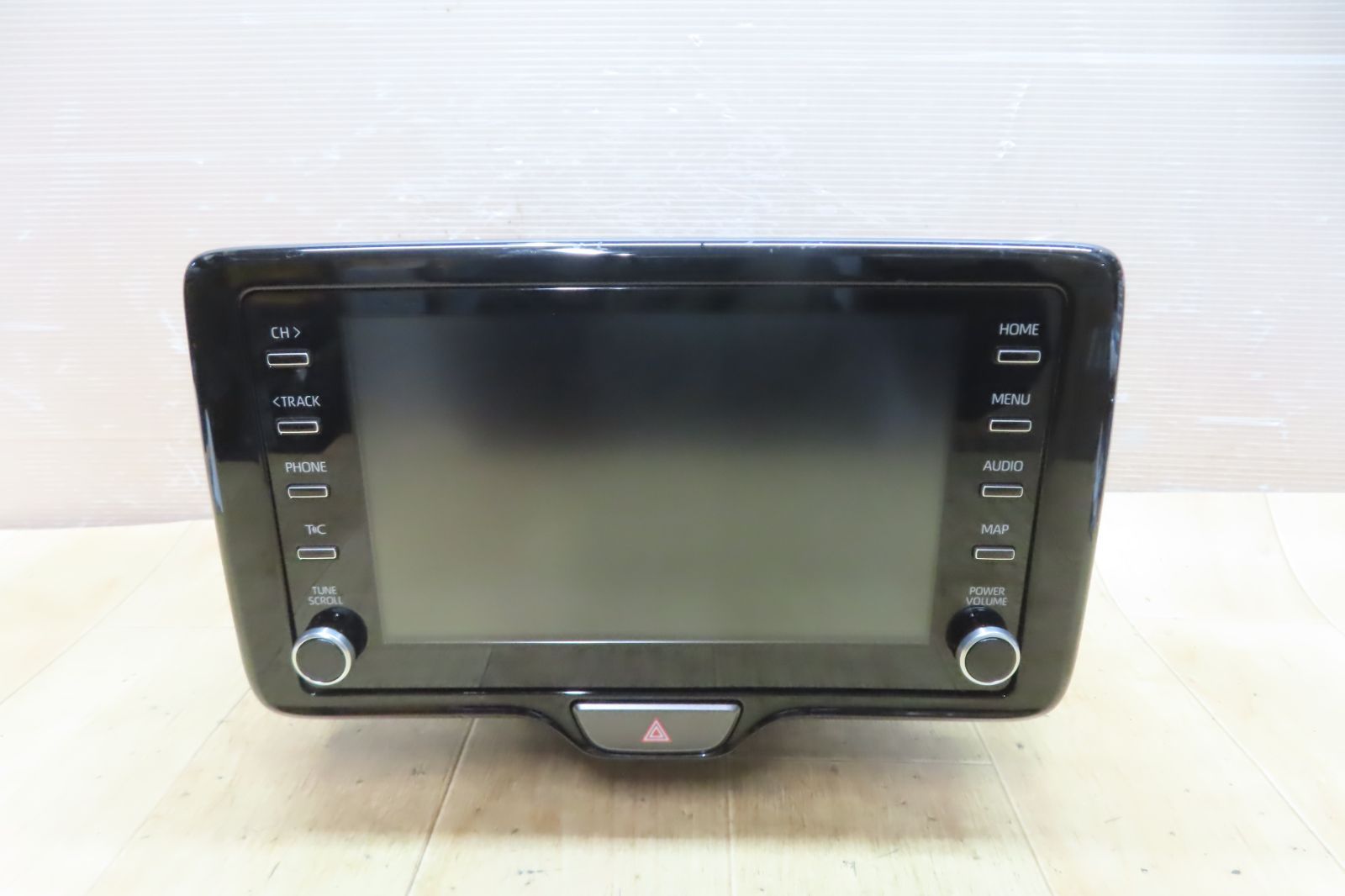 動作保証付☆F2729/トヨタ純正 ヤリス 6AA-MXPH10 86140-K0020 ナビ 