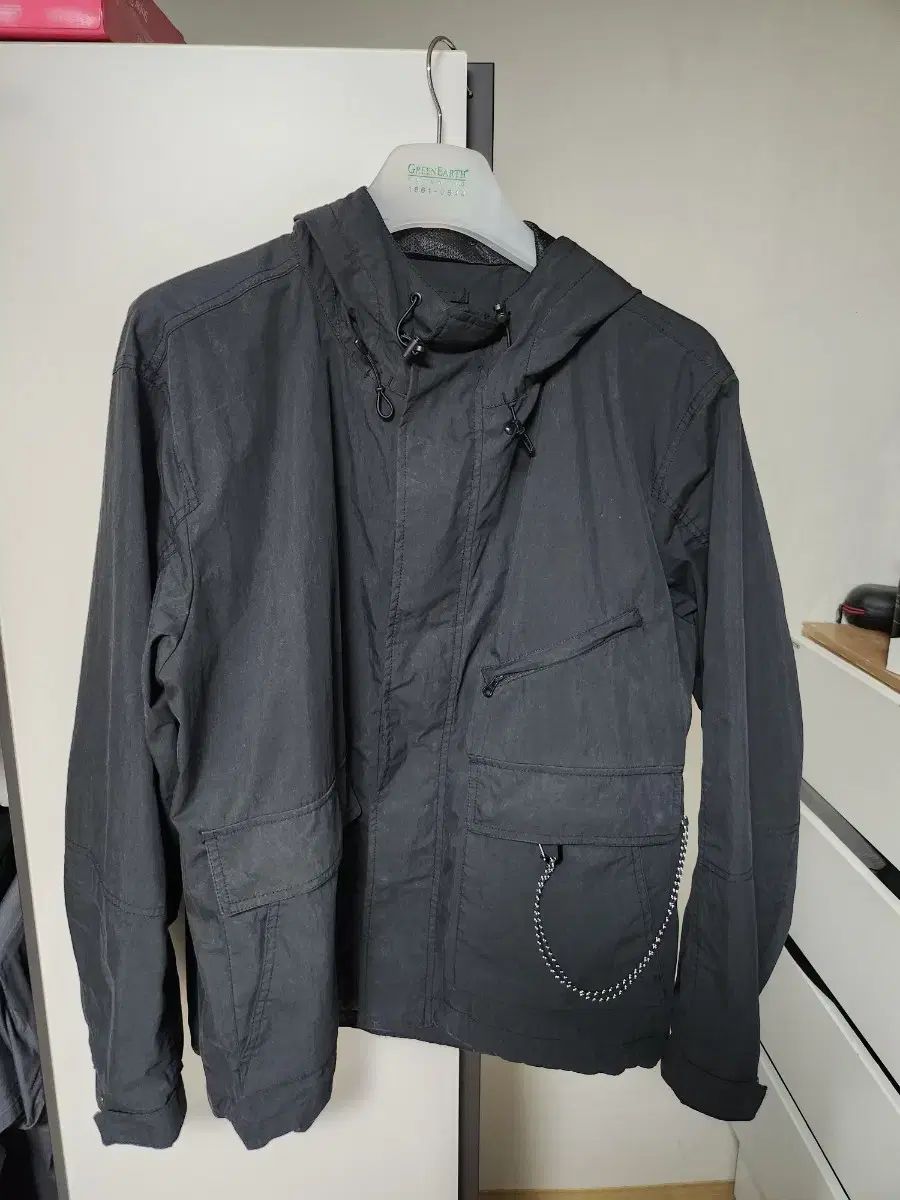 愛 MUSINSA ムシンサ フード ウインドブレーカー 黒 【送料無料】