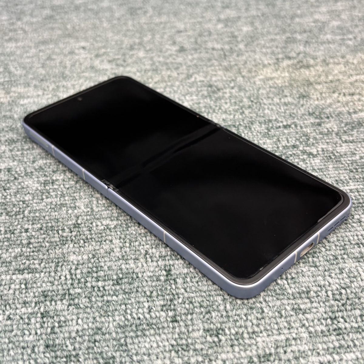 【美品】Y!mobile Libero Flip A304ZT ブルー ZTE 〔中古〕Libero Flip A304ZT ブルー YmobileSIMロック解除品（中古