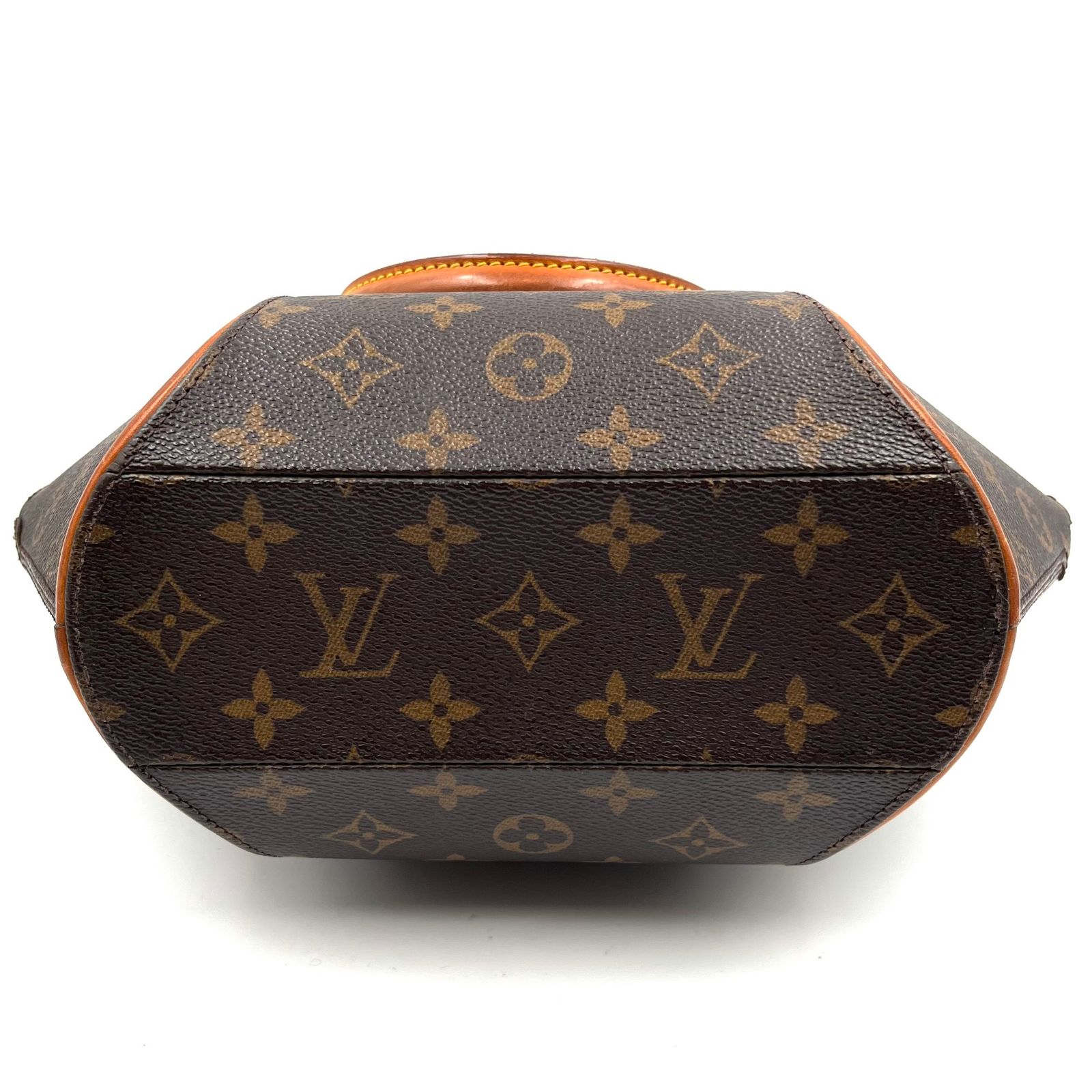 極美品】LOUIS VUITTON ルイヴィトン M51127 エリプスPM 極美品】LOUIS VUITTON ルイヴィトン M51127 エリプスPM