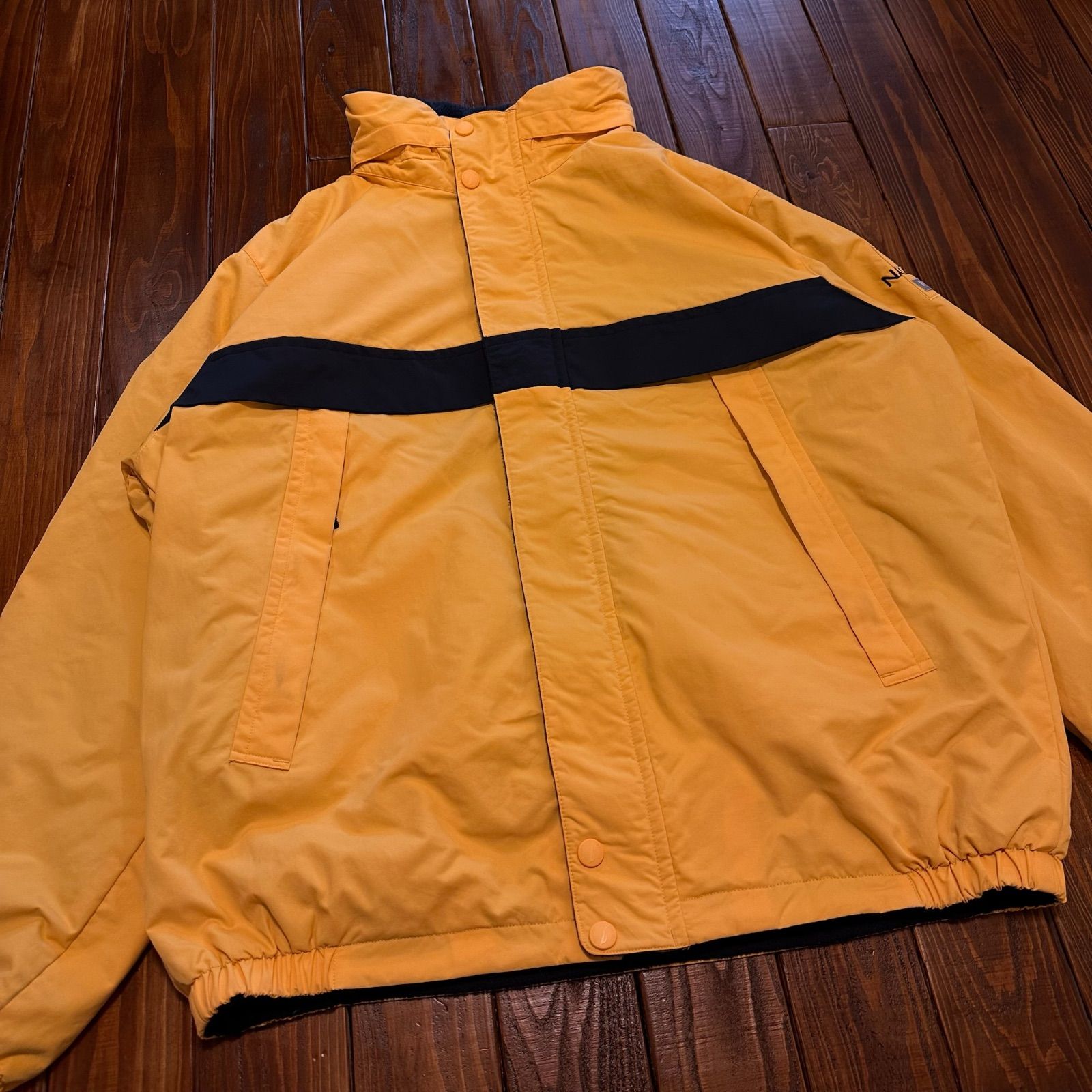 ノーティカ リバーシブルジャケット