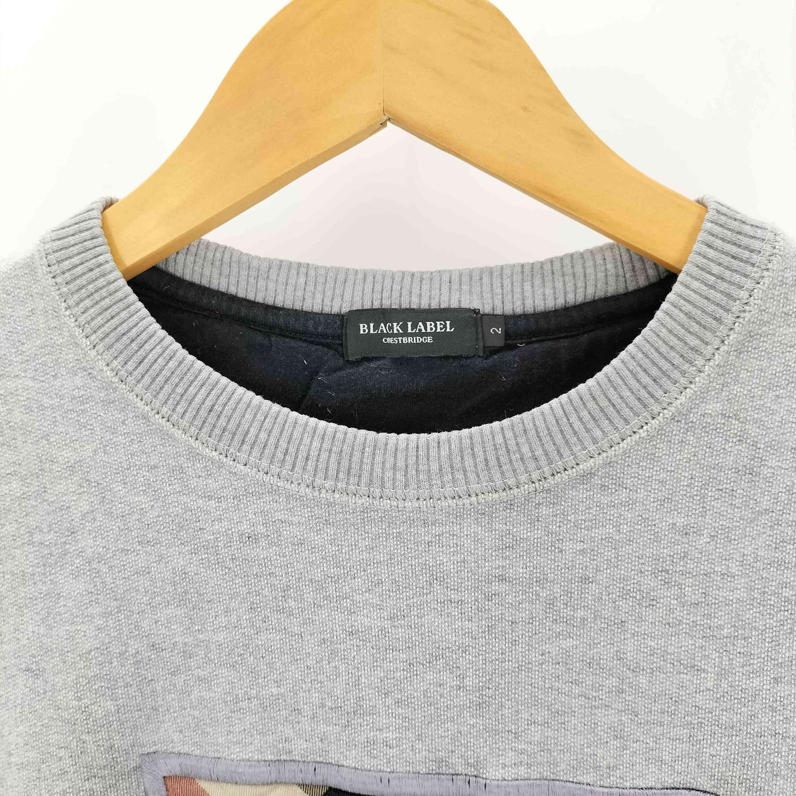 【美品】ブラックレーベルクレストブリッジ スウェット ダンボール生地 ロゴ刺繍 ブリスターシャドーチェックスウェットシャツ（カットソー