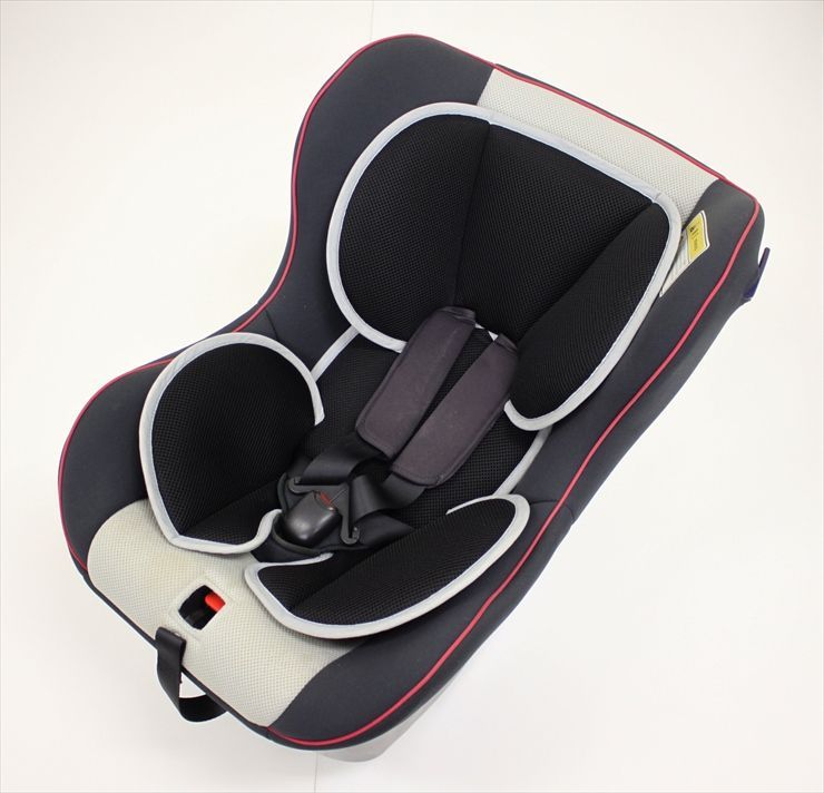 チャイルドセーフティシート 軽量コンパクト