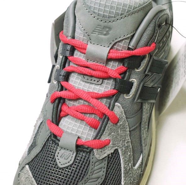 New balance x N.HOOLYWOOD U1906NGC シューレース2種類付 N.HOOLYWOOD × INVINCIBLE® × New Balance M1906NIH SERIES│N