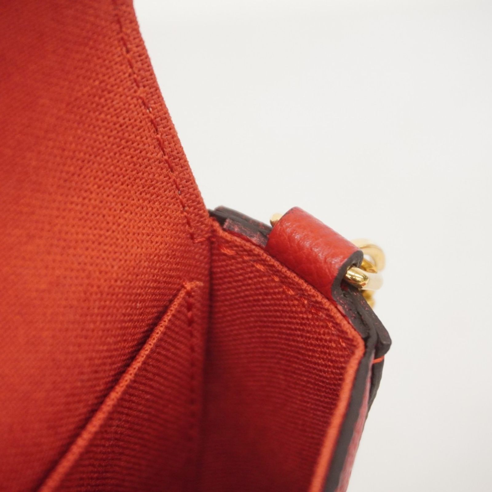 アンプラント ポシェットフェリシー