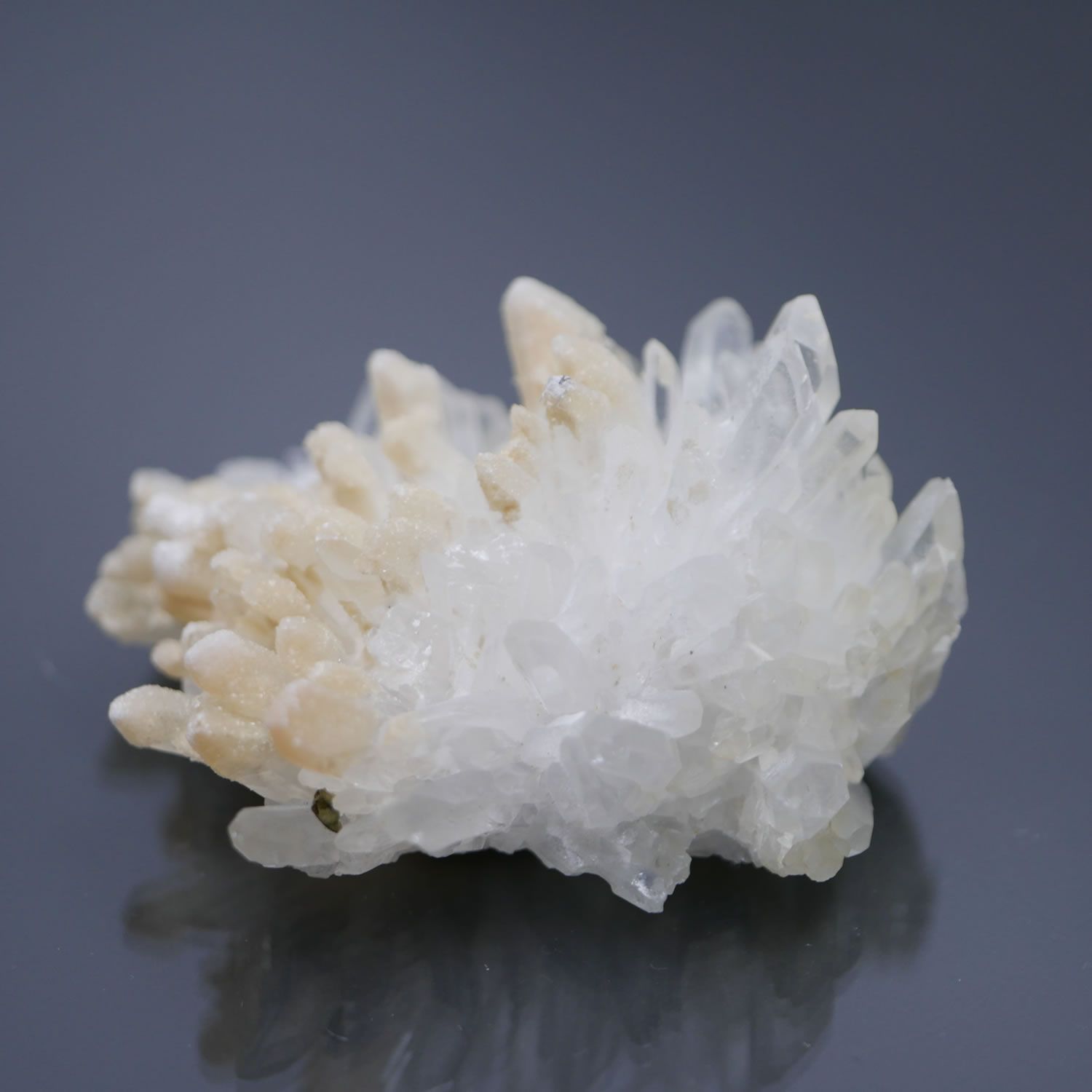 四川省産 菊花水晶 クラスター 1点物 約78g 天然石・置き物 空間