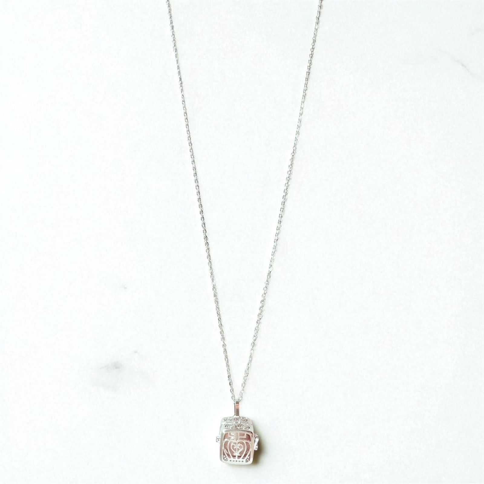 ユタが送念 王冠の音玉