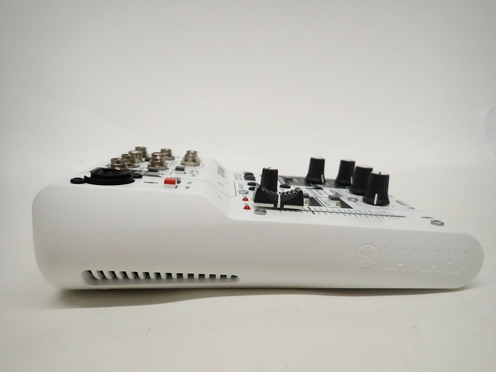 ジャンク YAMAHA ウェブキャスティングミキサー ミキシングコンソール