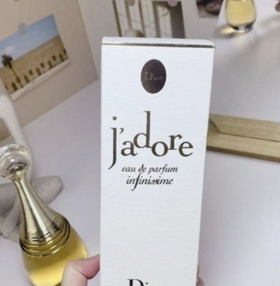 新品 ディオール ジャドール 100ml 限定ボックス j'adore dior Amazon | クリスチャンディオール DIOR ジャドール ミニ