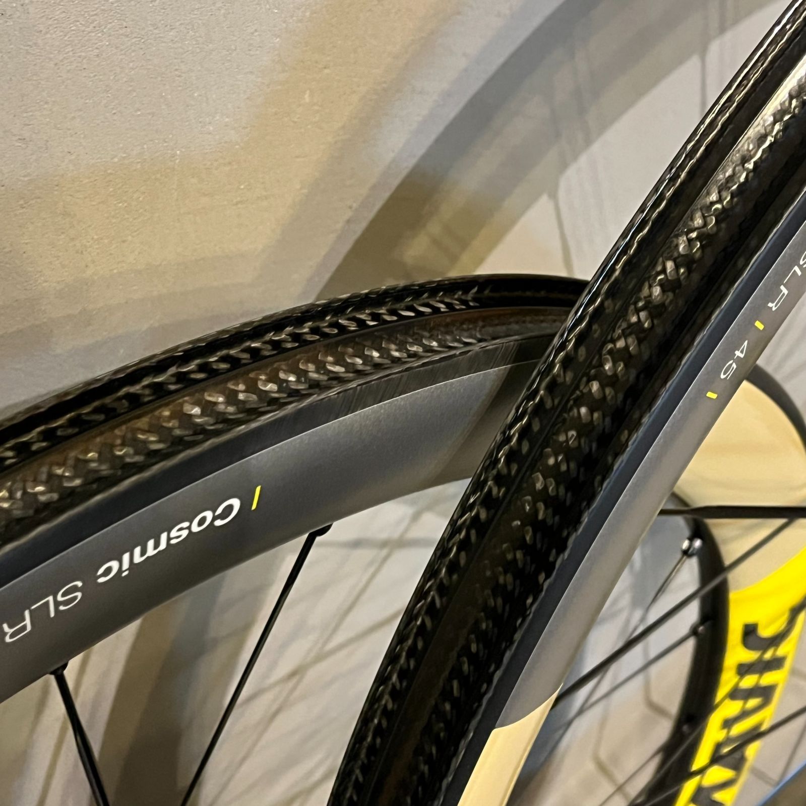 MAVIC COSMIC SLR 45 DISC SSC SMU 23mm 200本限定モデル 新型