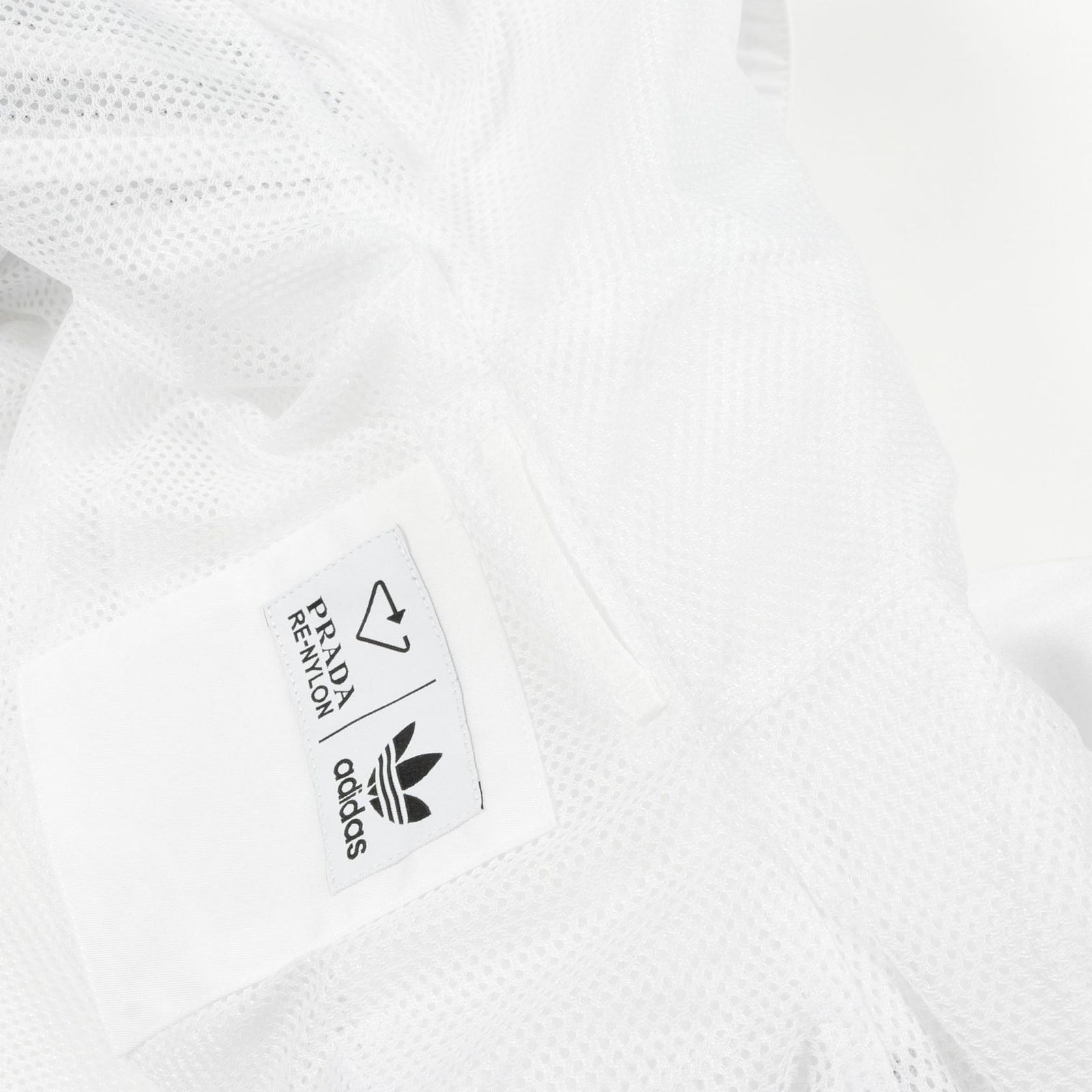 PRADA × adidas Re-Nylon プラダSGB964 サイズ44 プラダ PRADA ナイロンジャケット PRADA × adidas Re-Nylon SGB964