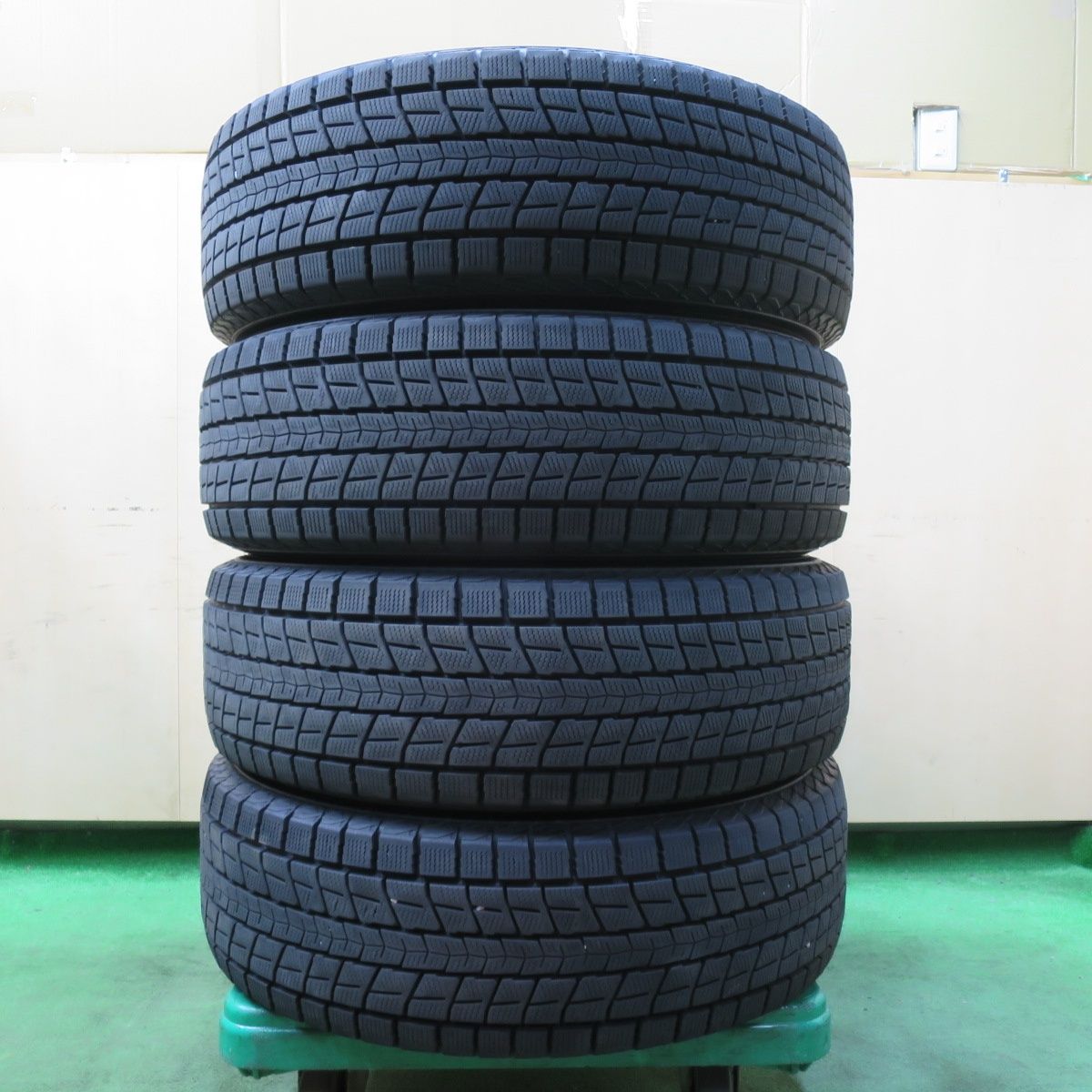【美品！】225/65R17 スタッドレス【バリ溝】 送料無料] バリ溝！22年！9.5分☆スタッドレス 225/65R17