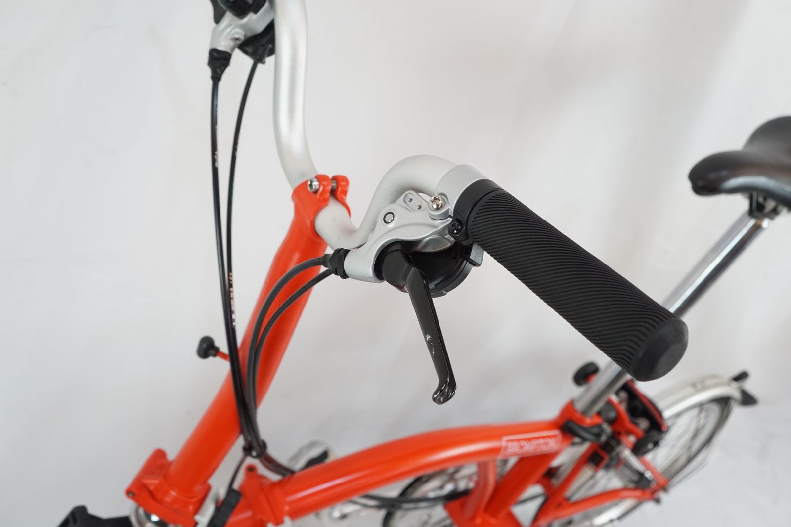 16インチ 折り畳み自転車