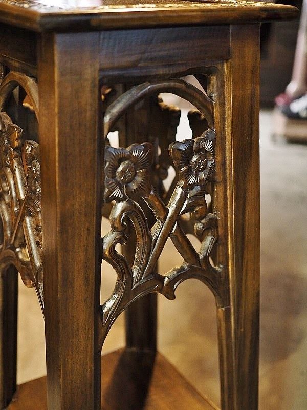 彫刻が素敵な花台 電話台 展示台 昭和中期 古録展 品番S10756 MARWIL-DEMENAGEMENTS_CH