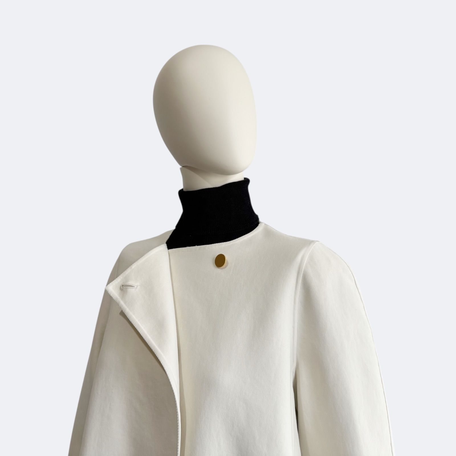 ノーカラーコート