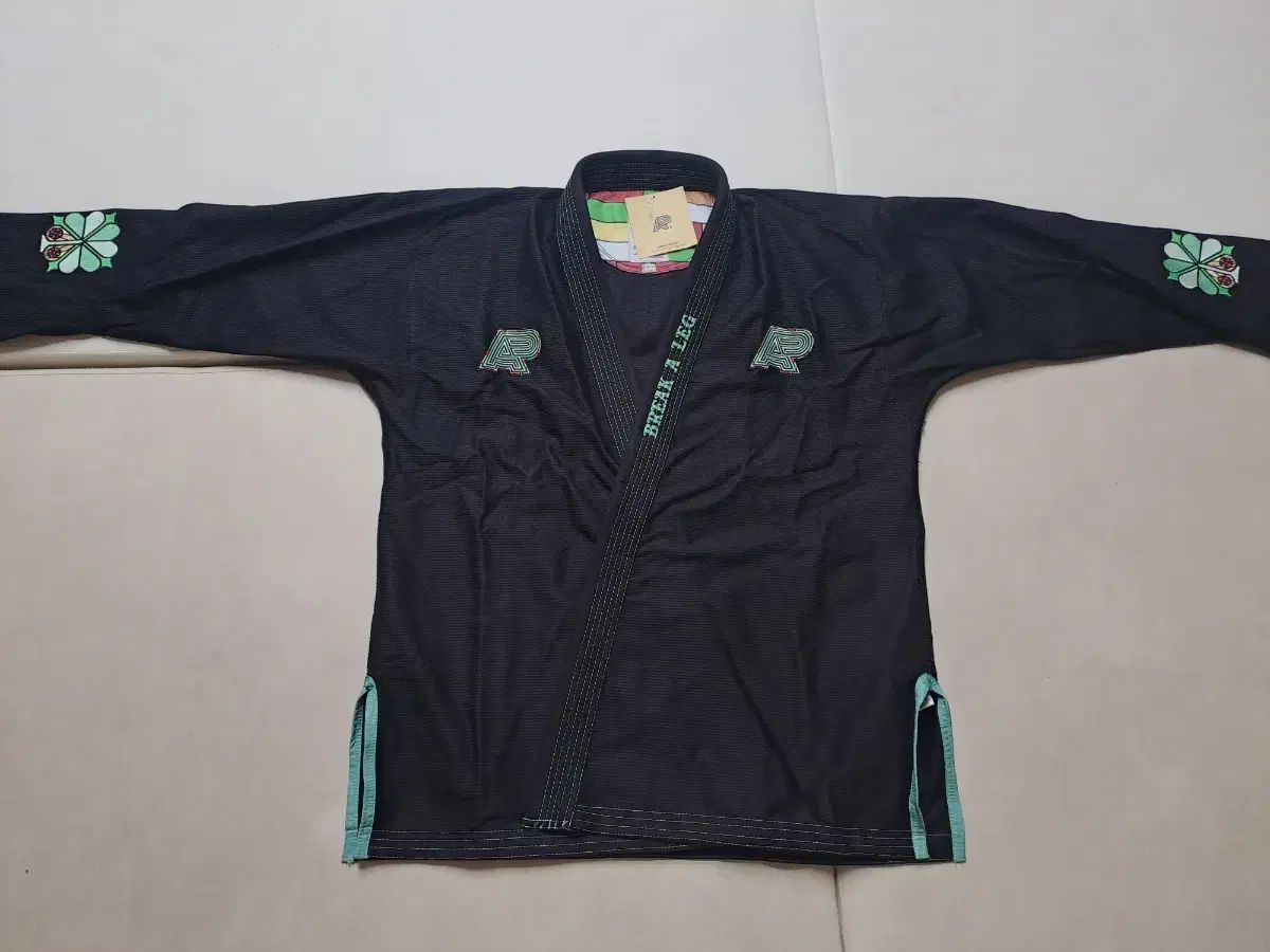 アルビノアンドプレト Break A Leg モデル 柔術 Jiu-Jitsu 柔道着