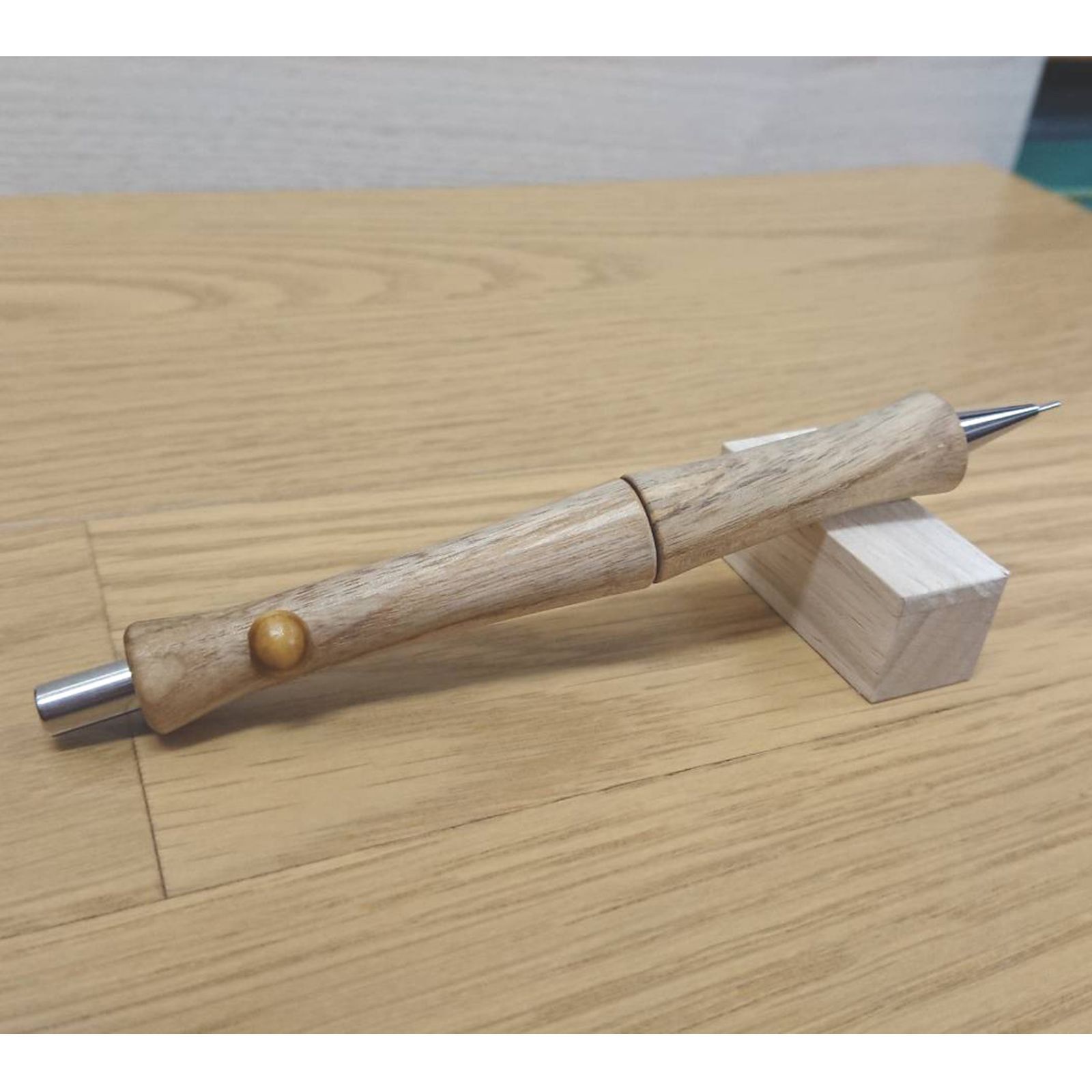 【牛皮】お待たせいたしました。木軸　手作り　木のシャープペンシル 41CdCJ1CztL.jpg