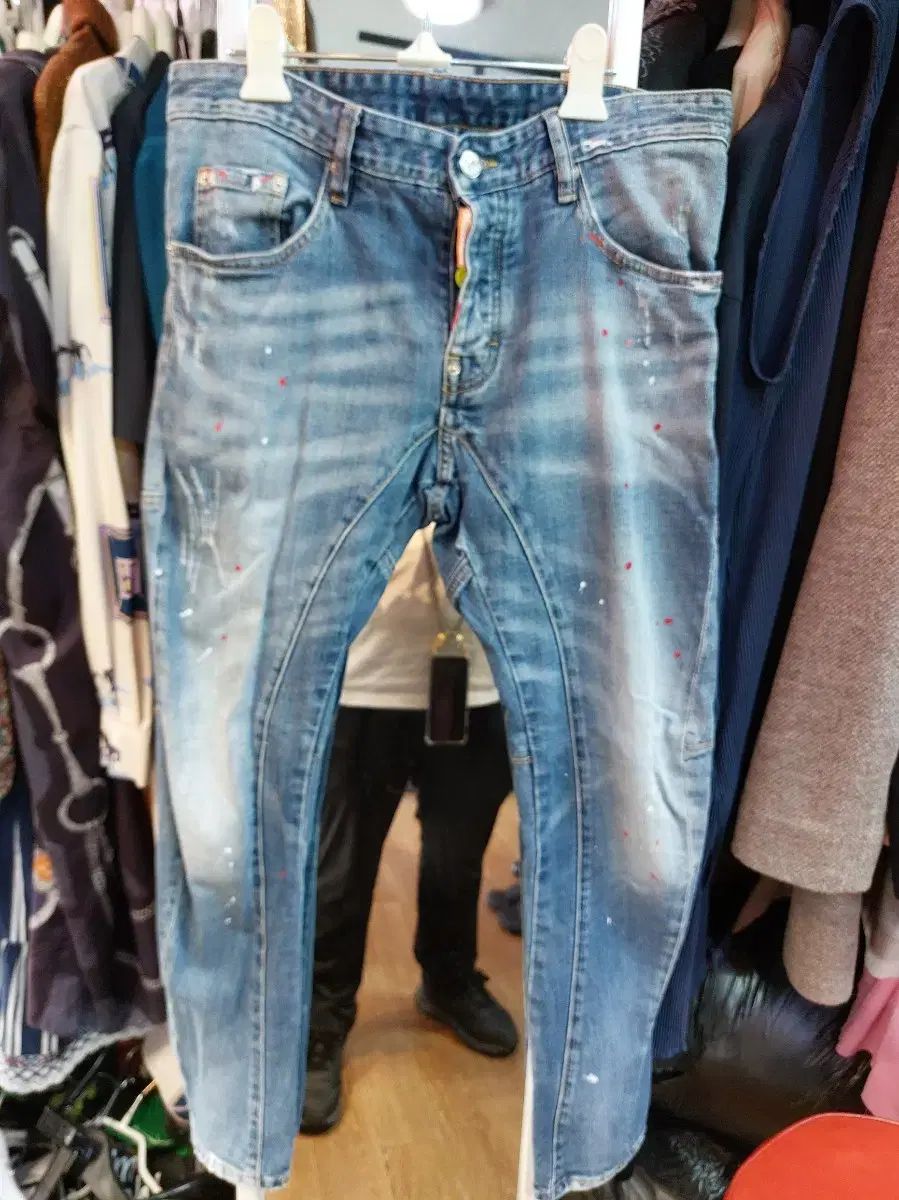 33 DSQUARED(ディースクエアード) デニム