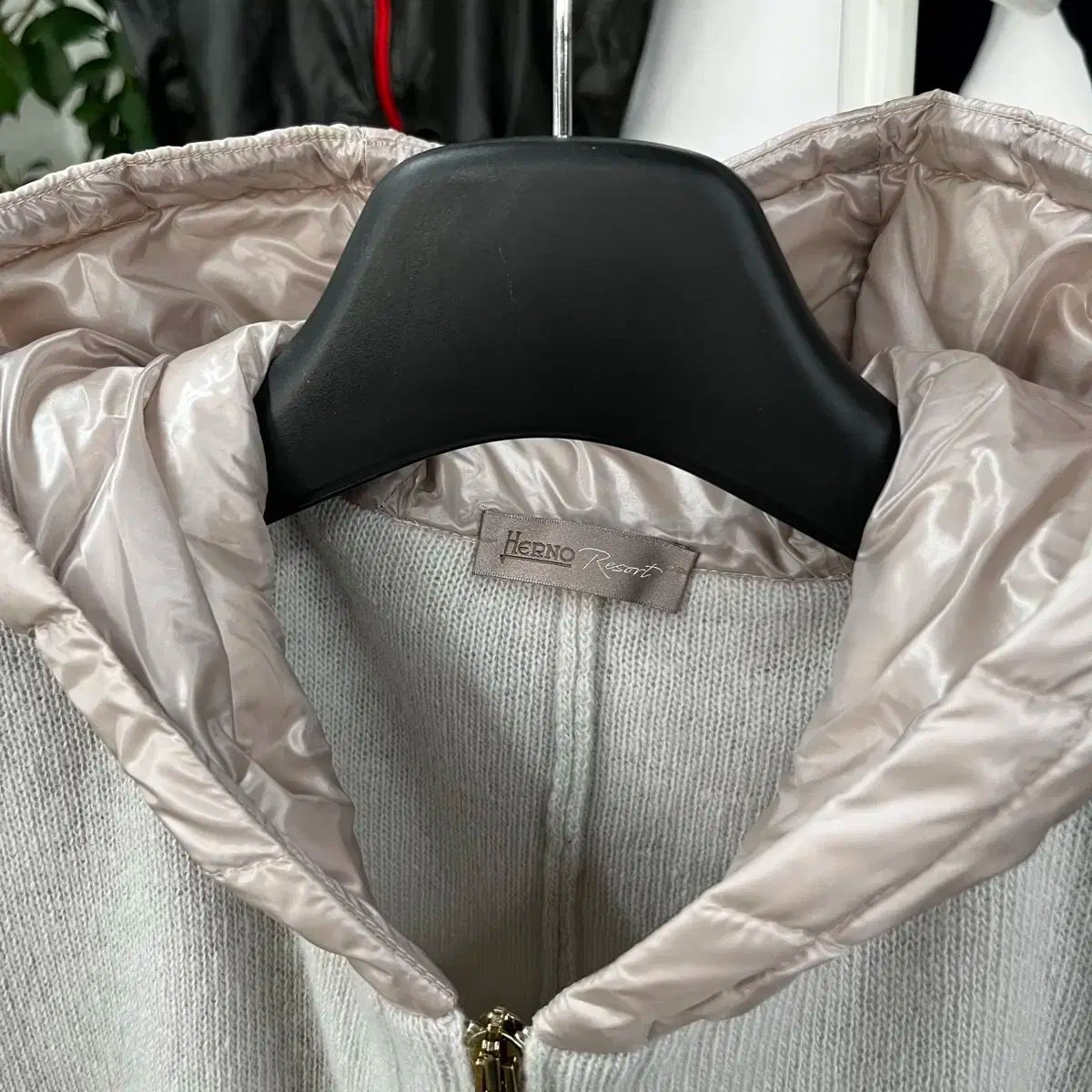 LIVE間近値下げ 西野カナ着用 AMIRI POISON パーカー - メルカリ