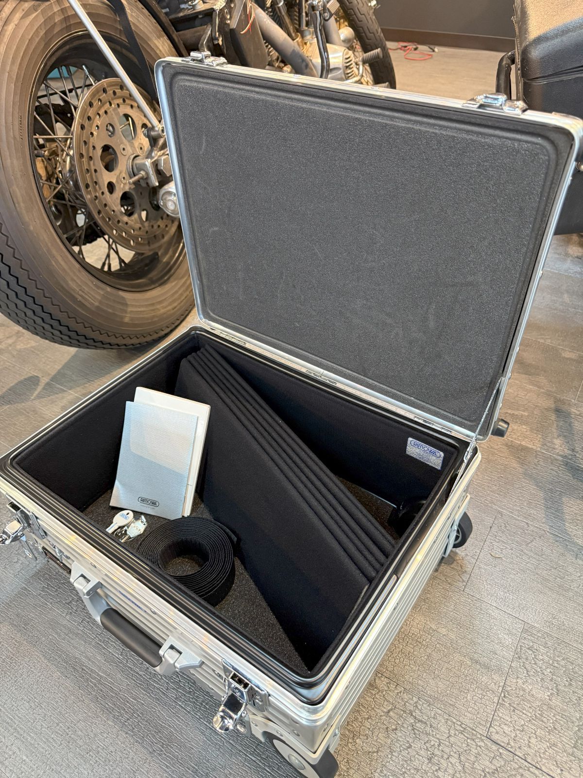 23L