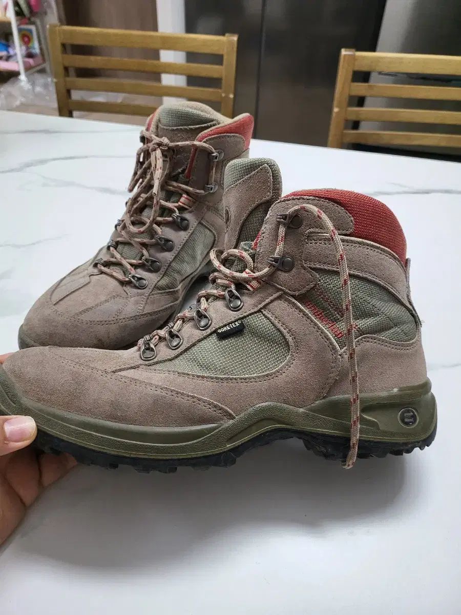 登山靴 280