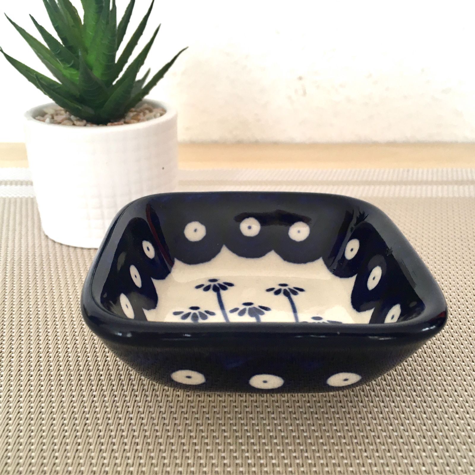 新品　ポーランド食器　ツェラミカアルティスティッチナ　4個　ポーリッシュポタリー 角皿 小鉢 ツェラミカアルティスティッチナ ポーリッシュポタリー