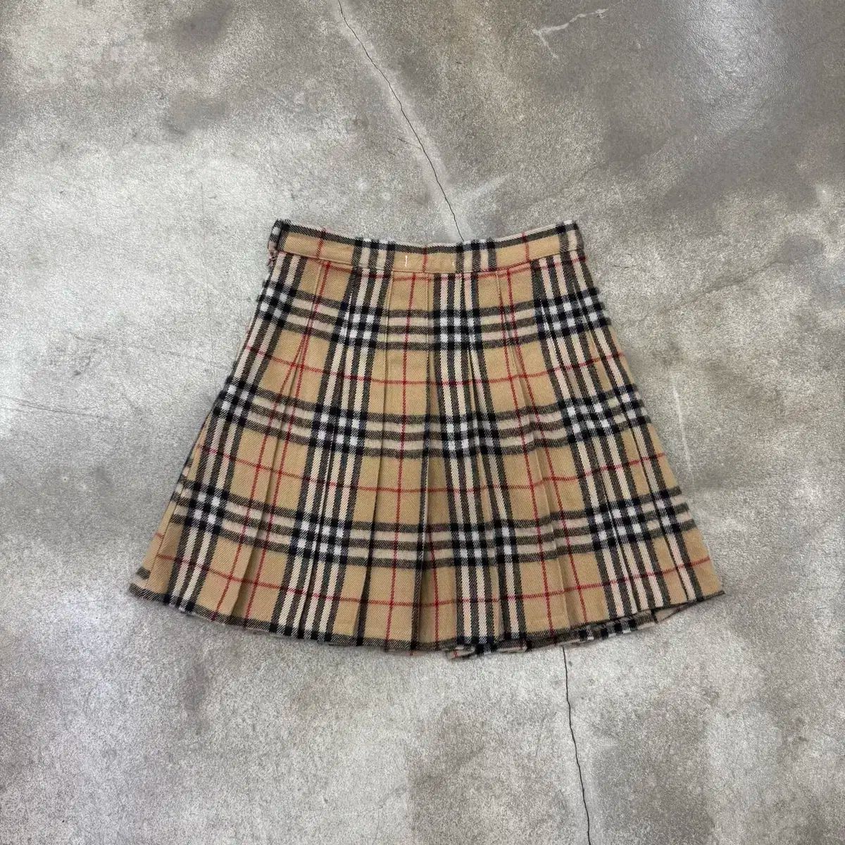 スカート バーバリー ボックスプリーツ ノバチェック バーバリー