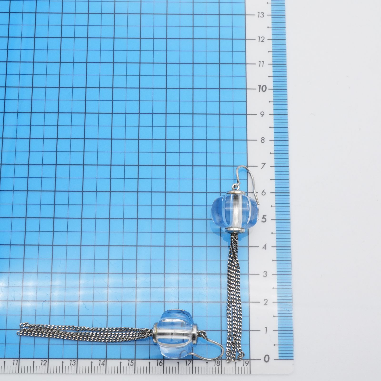 ピアス クリスタル