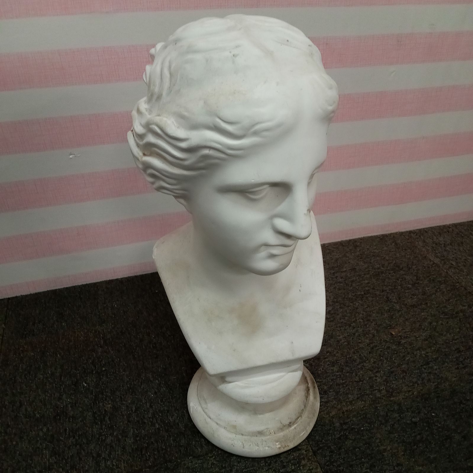 お盆お彼岸大特価中 仏像☆ヒバ材 帝釈天像2.2寸 総高さ：約22.5cm