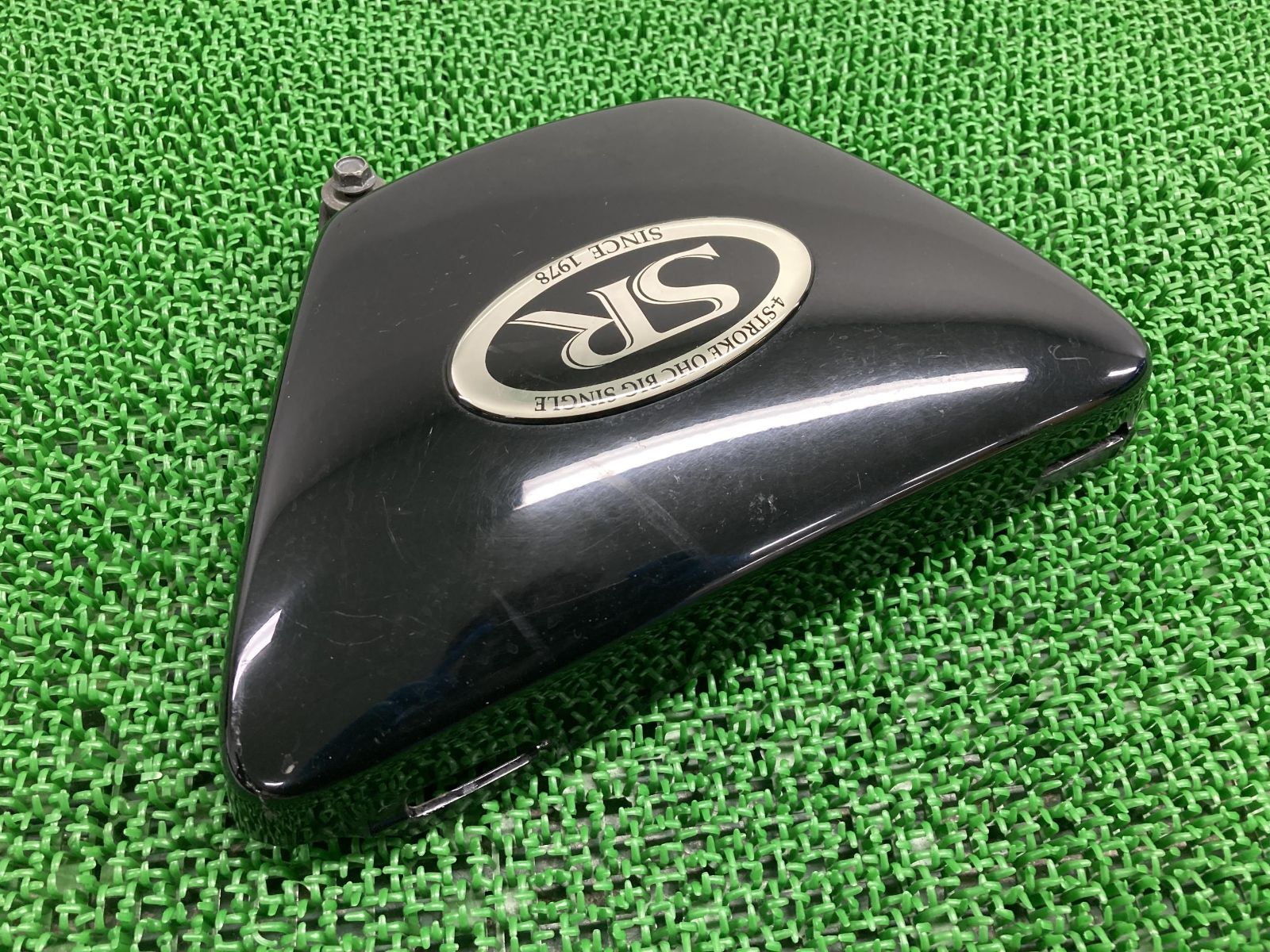 SR400 サイドカバー 右 黒 ヤマハ 純正 中古 バイク 部品 1JR RH01J 
