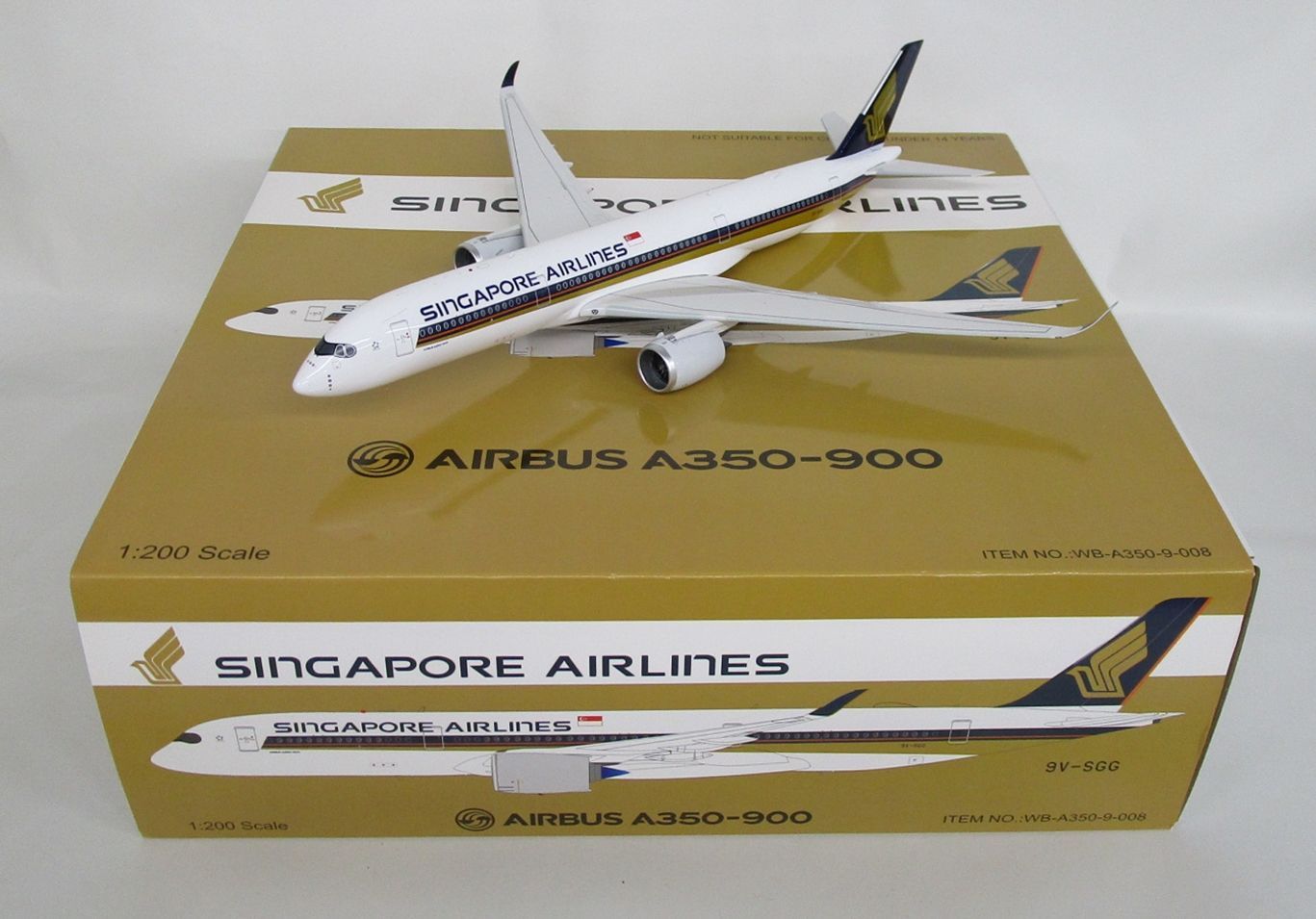【新品】シンガポール航空 Airbus A350-900 1/200 Amazon.co.jp: 飛行機模型飛行機おもちゃの飛行機模型 1/200