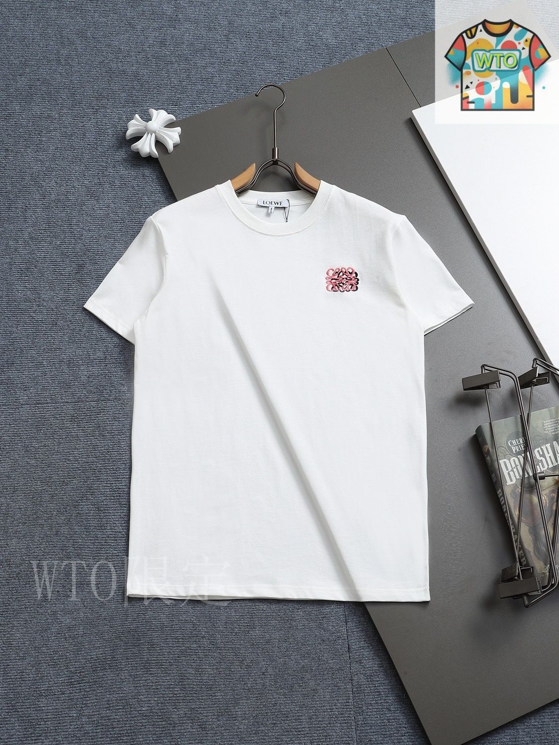 今日特価】LOEWE 25ss LOGO ?色刺繍 T-1 - メルカリ