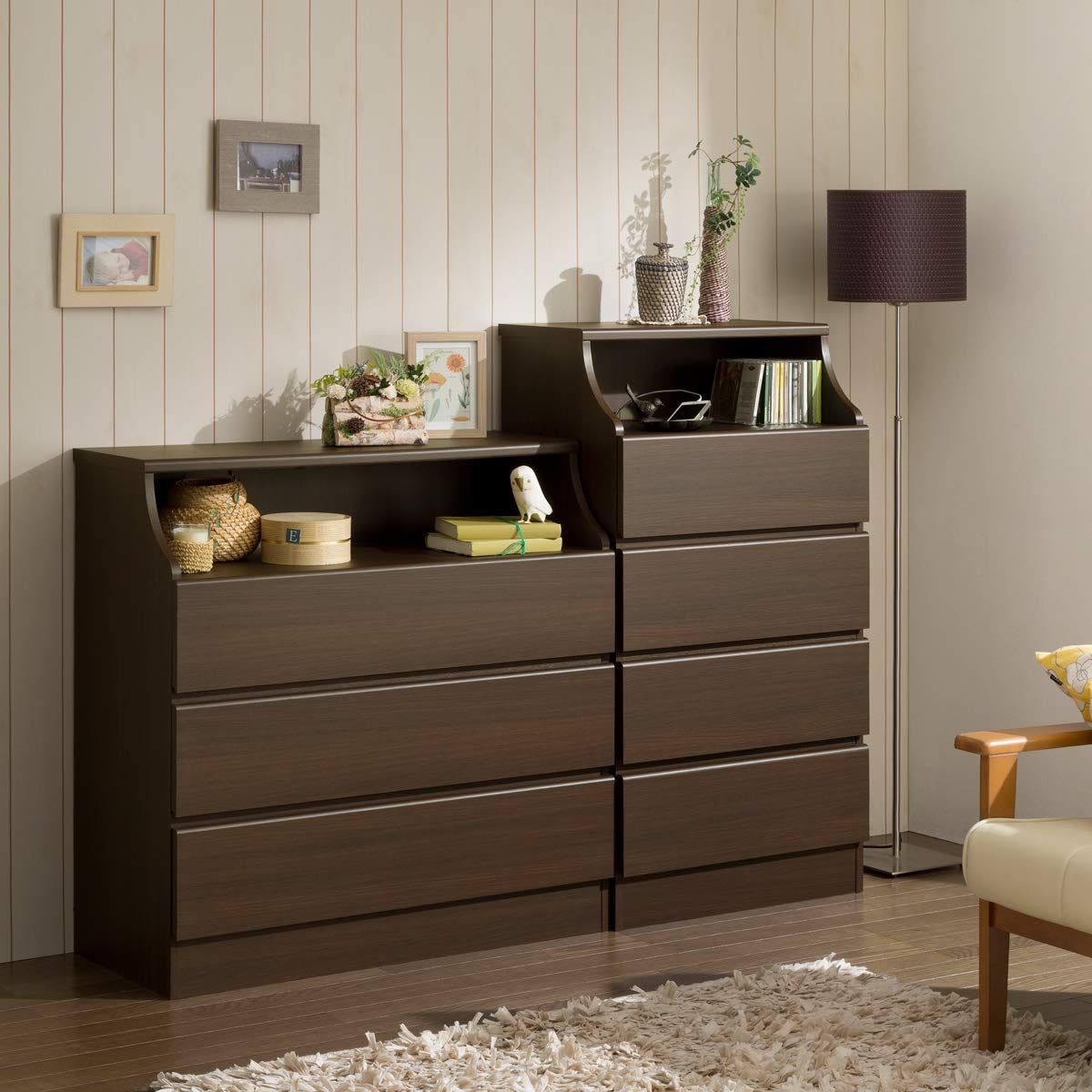 ダークブラウン