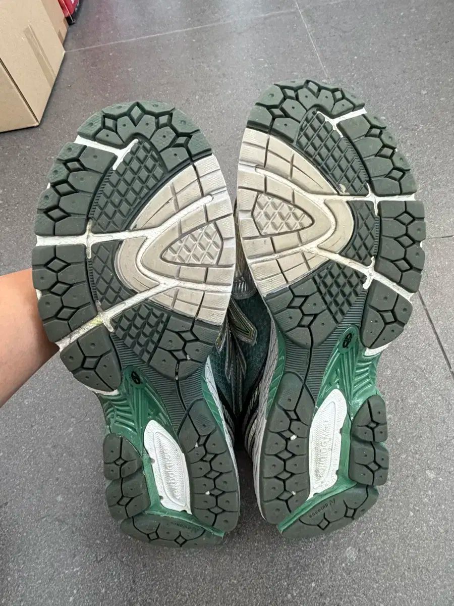  Balance ニュー ンス エメレオンドレ V 2 グリーン 270 サイズ スニーカー 靴