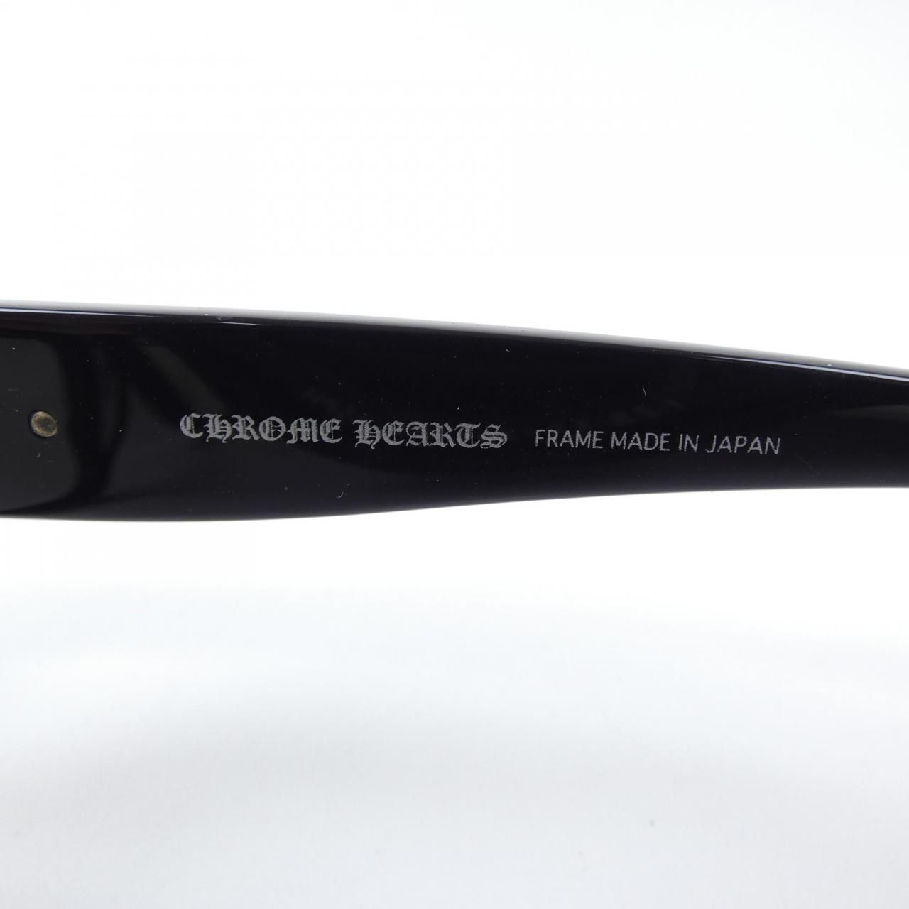 HEARTS EYEWEAR