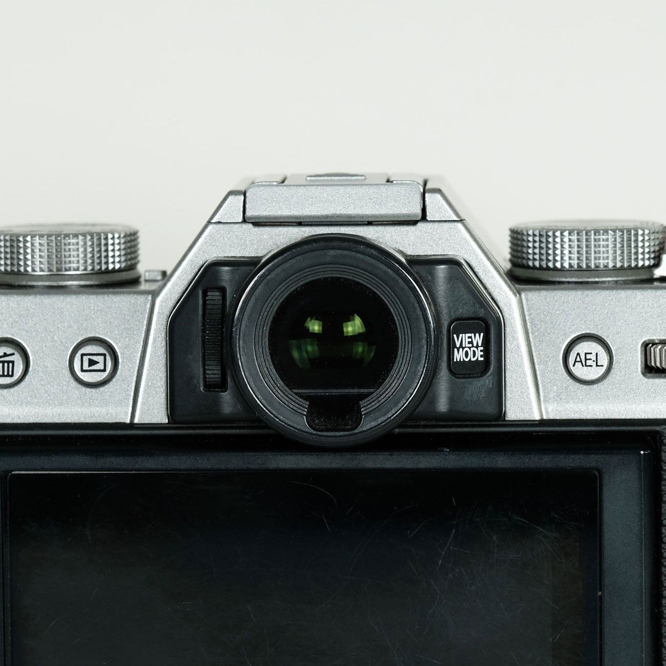 シャッター数16