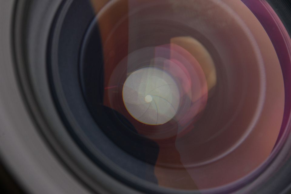 Nikon AF Nikkor 20 mm F 2.8 D Lens 61451 A 5