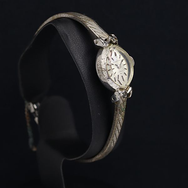 【希少品　新品電池】3238 SEIKO メンズ腕時計　デジアナ　シルバー　黒色 希少品 新品電池】3238 SEIKO メンズ腕時計 デジアナ シルバー 黒色