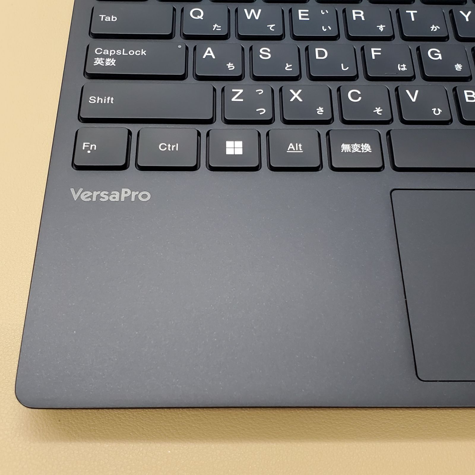 13.3型ノートパソコン