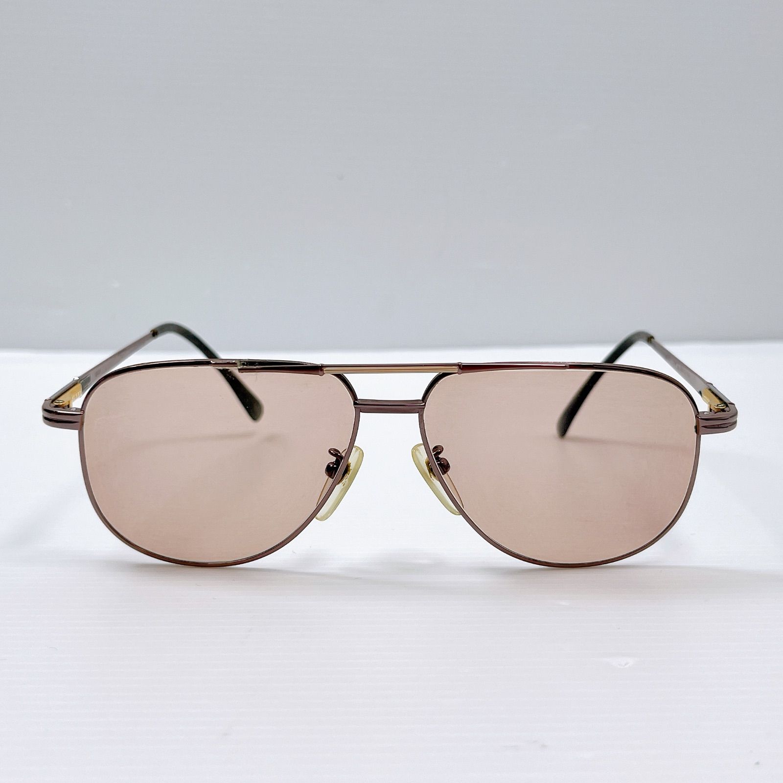 ⭐︎美品⭐︎ BURBERRY ホワイト サングラス　最終安値になります BE4429D 406373 56 バーバリー BURBERRY アジアンモデル