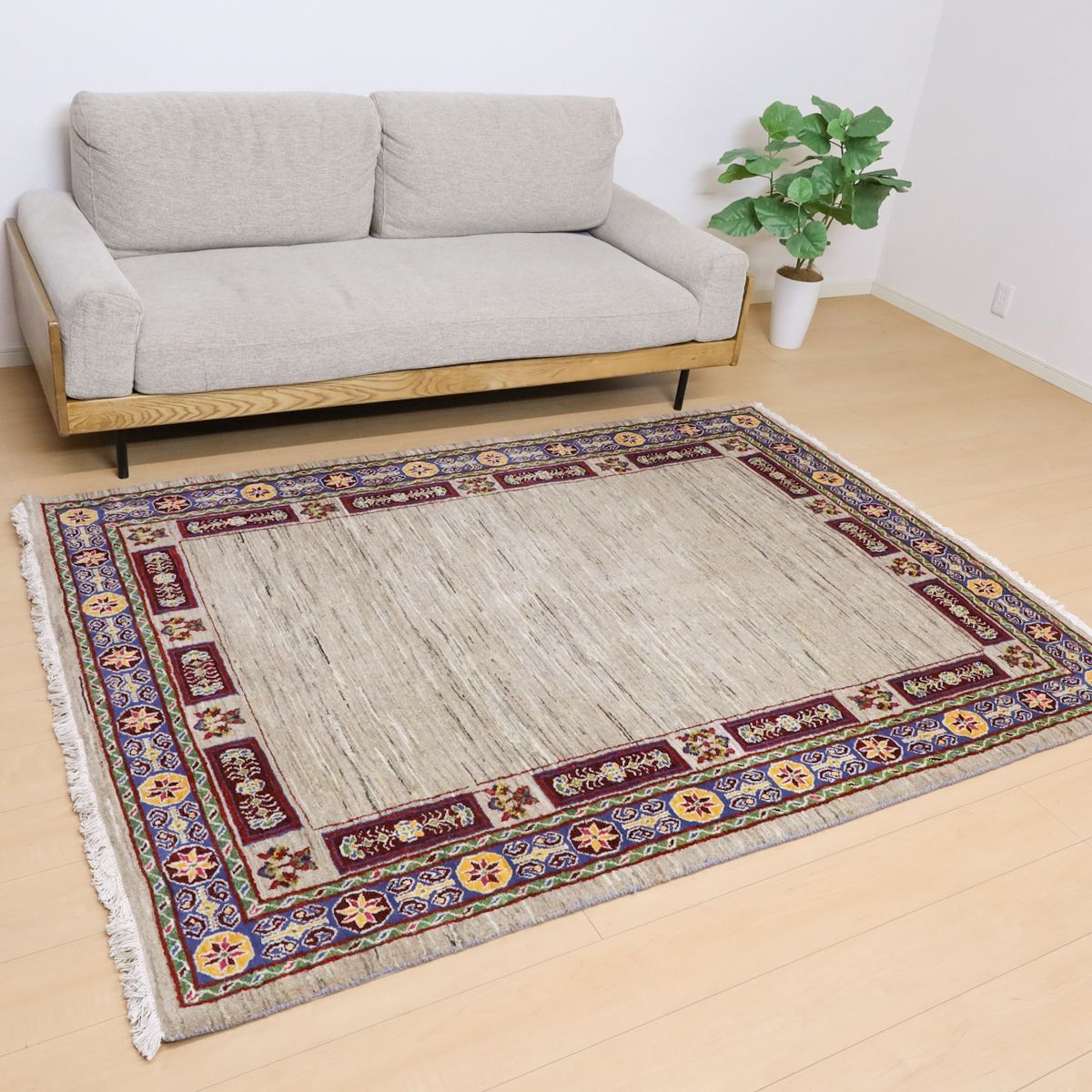 ペルシャ絨毯ヤラメ産ウール100%サイズ82Ucmハイグレード IMG_4726.jpg