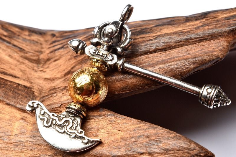 アルタイ隕石 鉄隕石 メテオライト ペンダントトップ 重さ約22g