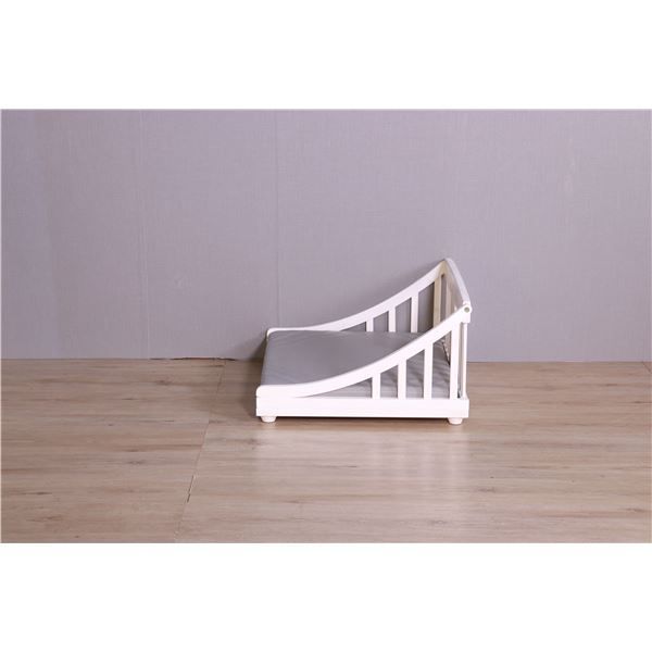 ペットベッド M 約幅67.5cm ホワイト 木製 ペット用品 ペットグッズ 犬用品 猫用品 組立品 STEELWINDOWSANDDOORS_COM