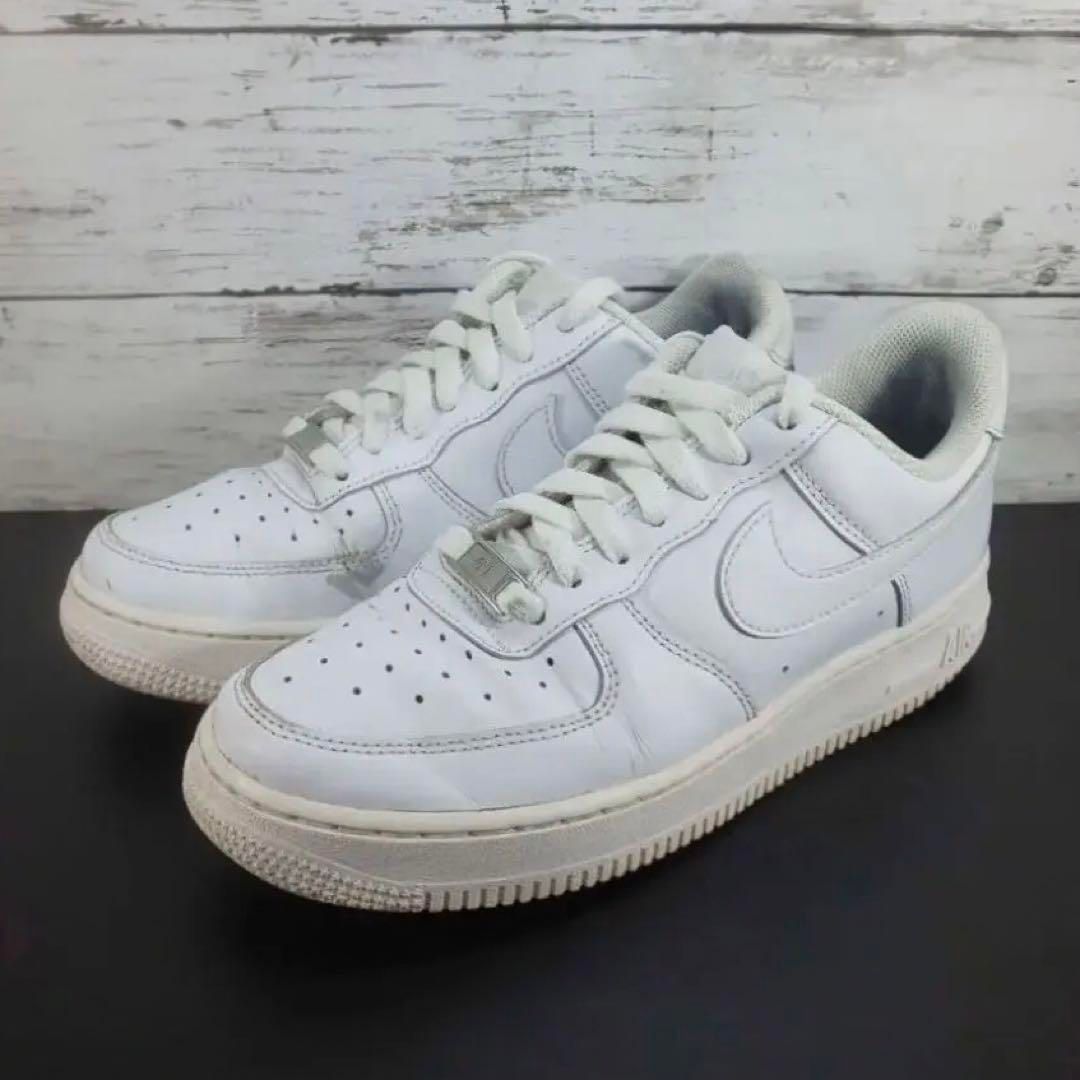 NIKE AIR FORCE 1