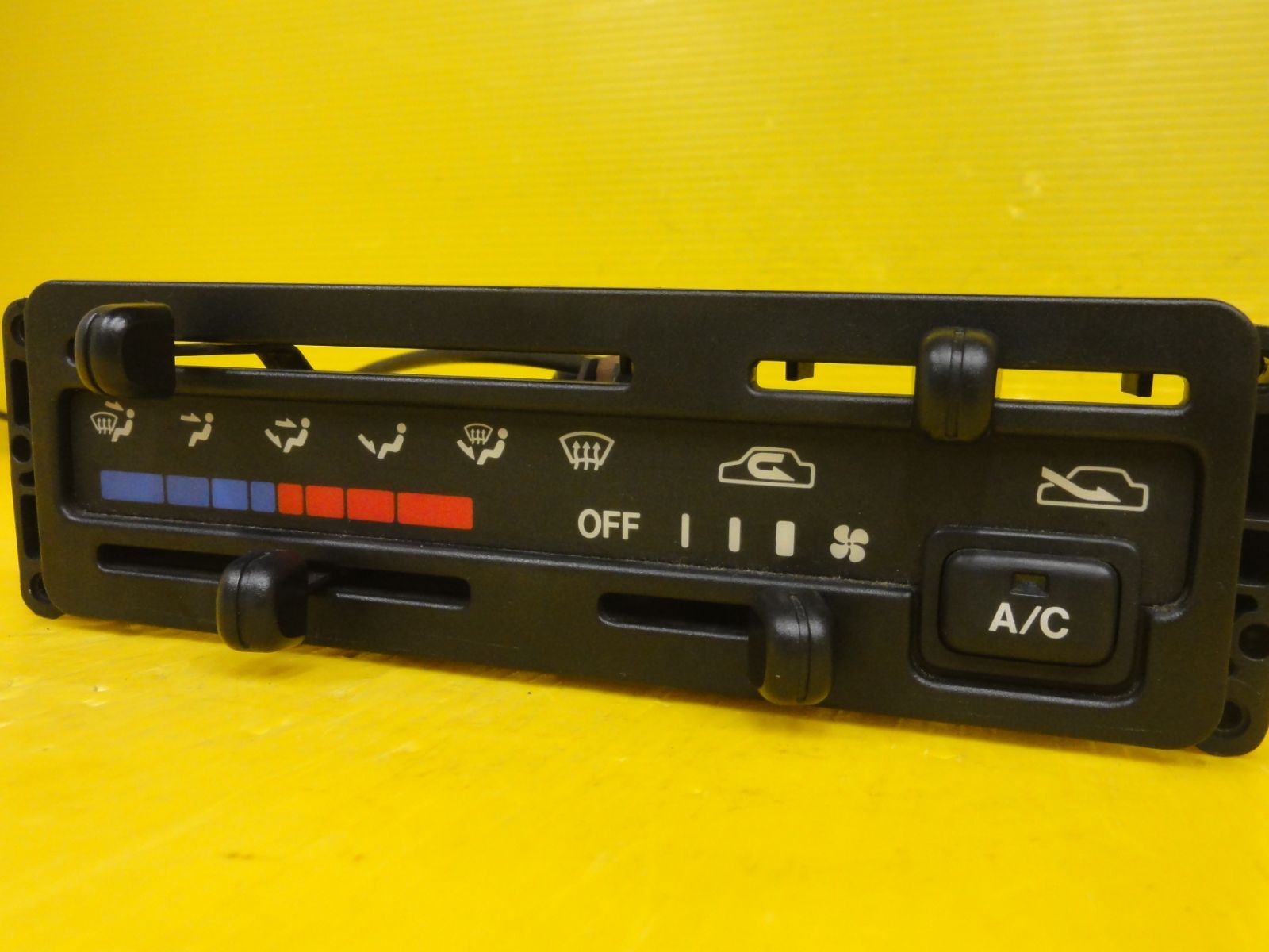 平成8年車 スズキ CT21S ワゴンR エアコンスイッチ エアコンパネル 純正 走行48626km F30493
