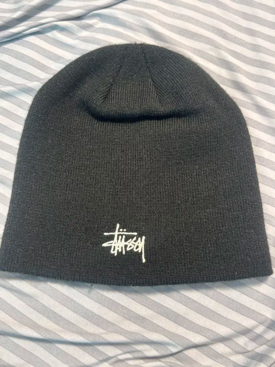 STUSSY(ステューシー) スカルキャップ ビーニー ブラック - メルカリ