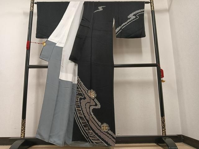 平和屋着物●訪問着　駒刺繍　絞り　舞花文　黒地　金彩　正絹　逸品　AAAW0048ph 平和屋着物○訪問着 駒刺繍 絞り 舞花文 黒地 金彩 正絹 逸品