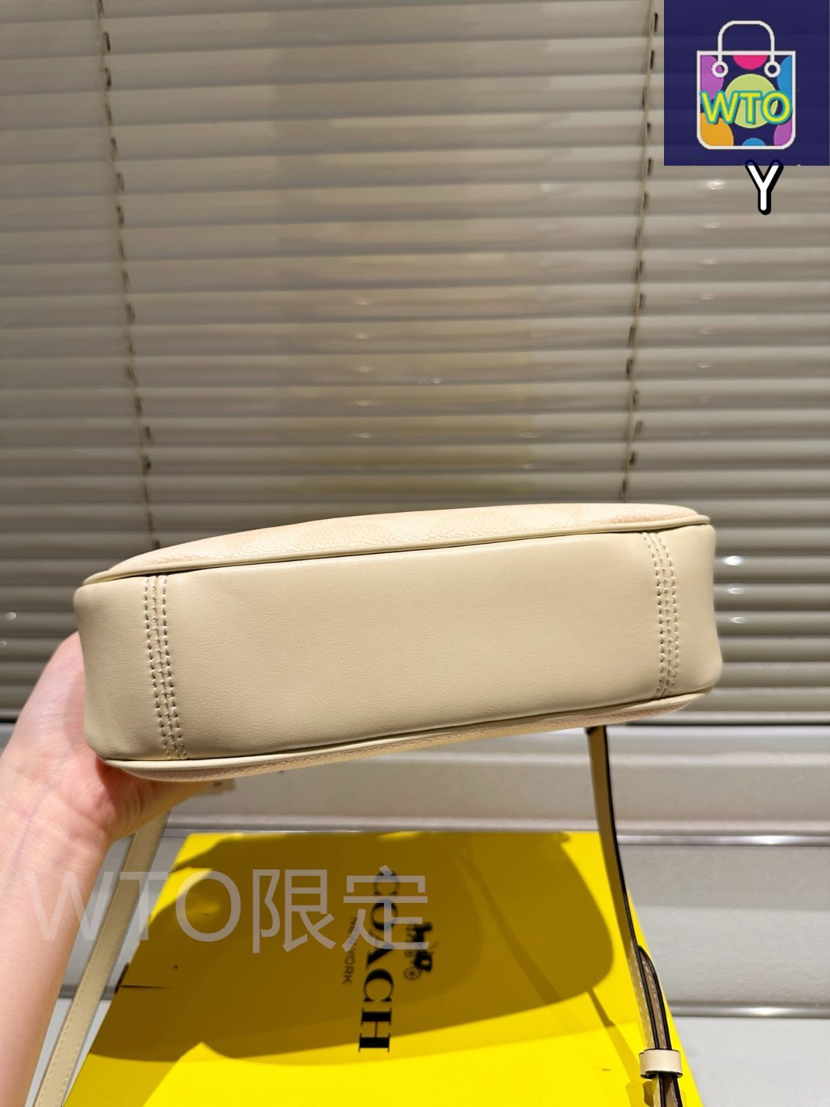 COACH TERI アンダーアーム ショルダーバッグ ホワイト 今日特価】COACH Teri ショルダーバッグ（アンダーアーム