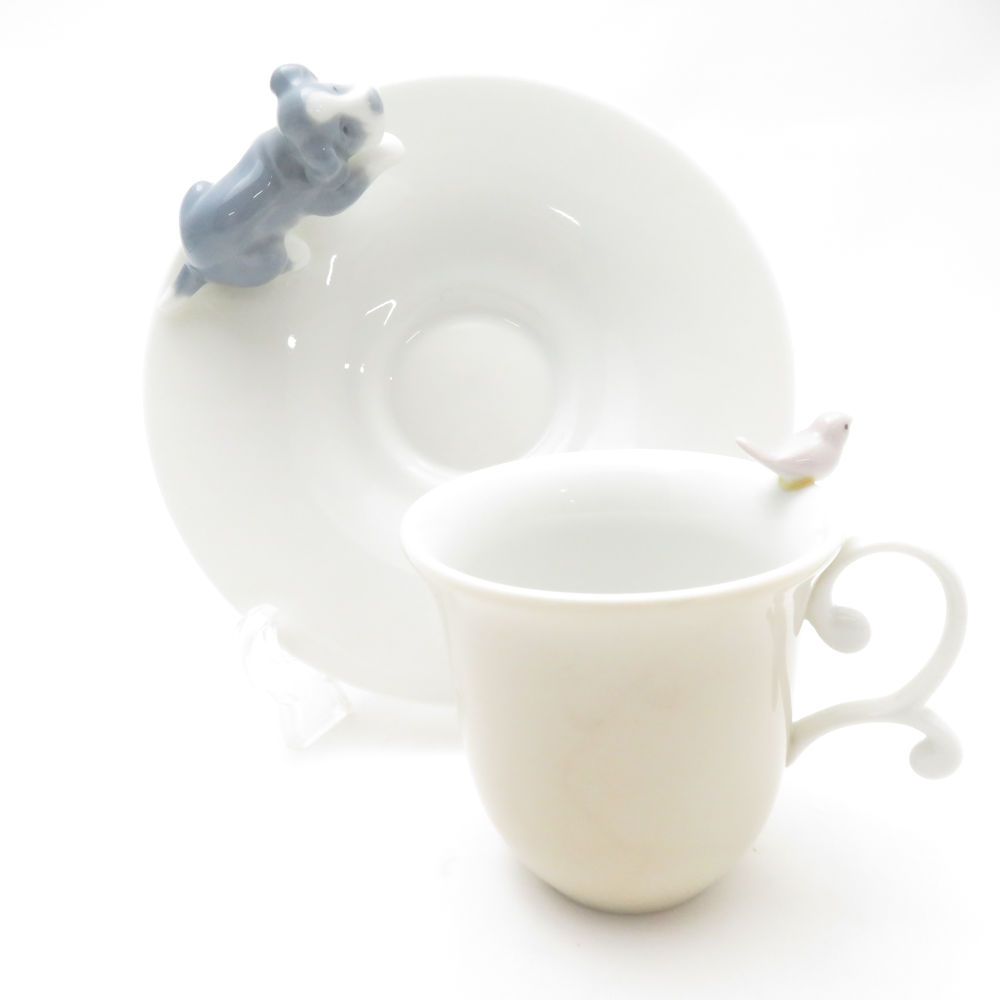 美品 LLADRO リヤドロ 猫と蝶々 デミタスカップ＆ソーサー キャット  